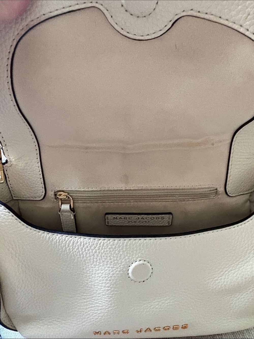 Accessory Subcategory Identification - Picture 2 of 4